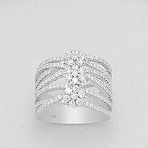 925 Sterling Silver Layered Flower Ring Decorated with Cubic Zirconium's NEW